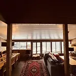 Familiehytte Med Fantastisk Beliggenhet I Vestlia *