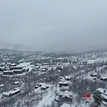 Familiehytte Med Fantastisk Beliggenhet I Vestlia * 게일로