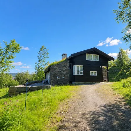 Familiehytte Med Fantastisk Beliggenhet I Vestlia ヤイロ