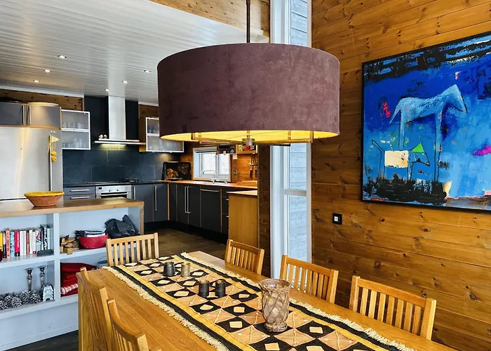 Сasa de vacaciones Familiehytte Med Fantastisk Beliggenhet I Vestlia *